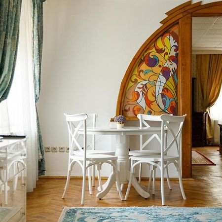 Appartamento Imperial Boutique Braşov Esterno foto