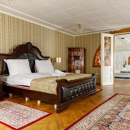 Appartamento Imperial Boutique Braşov Esterno foto