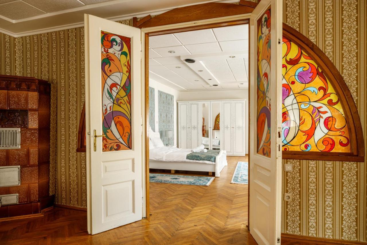 Appartamento Imperial Boutique Braşov Esterno foto
