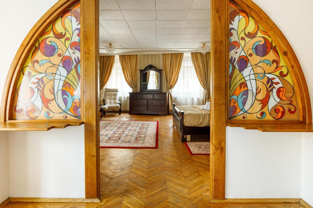 Appartamento Imperial Boutique Braşov Esterno foto