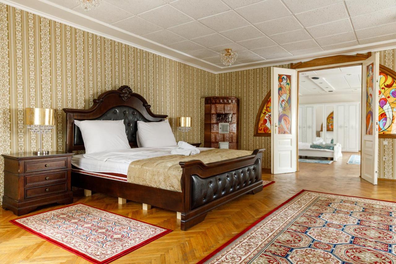Appartamento Imperial Boutique Braşov Esterno foto